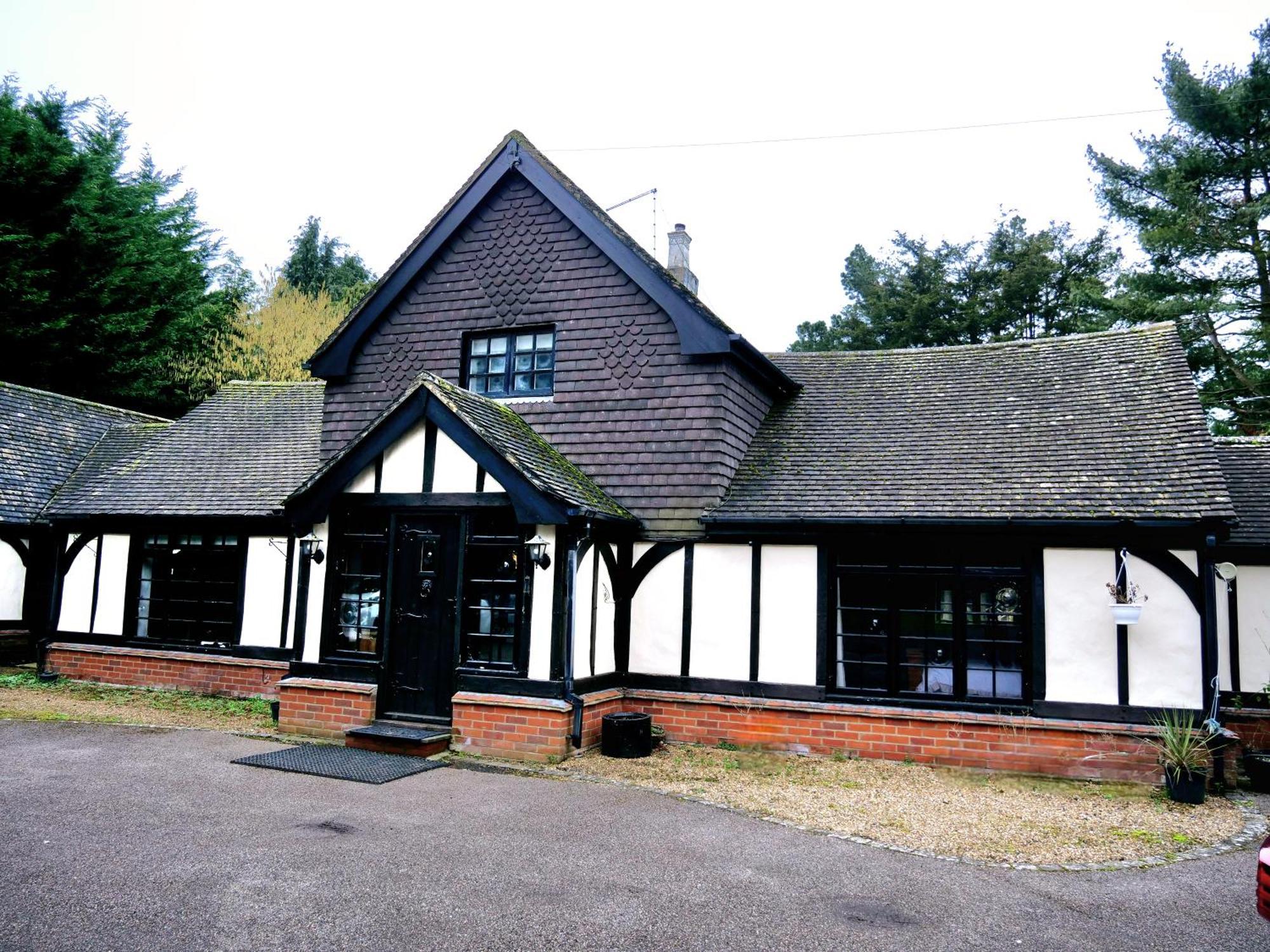 Beautiful Cottage In Brentwood Kelvedon Hatch Exteriör bild