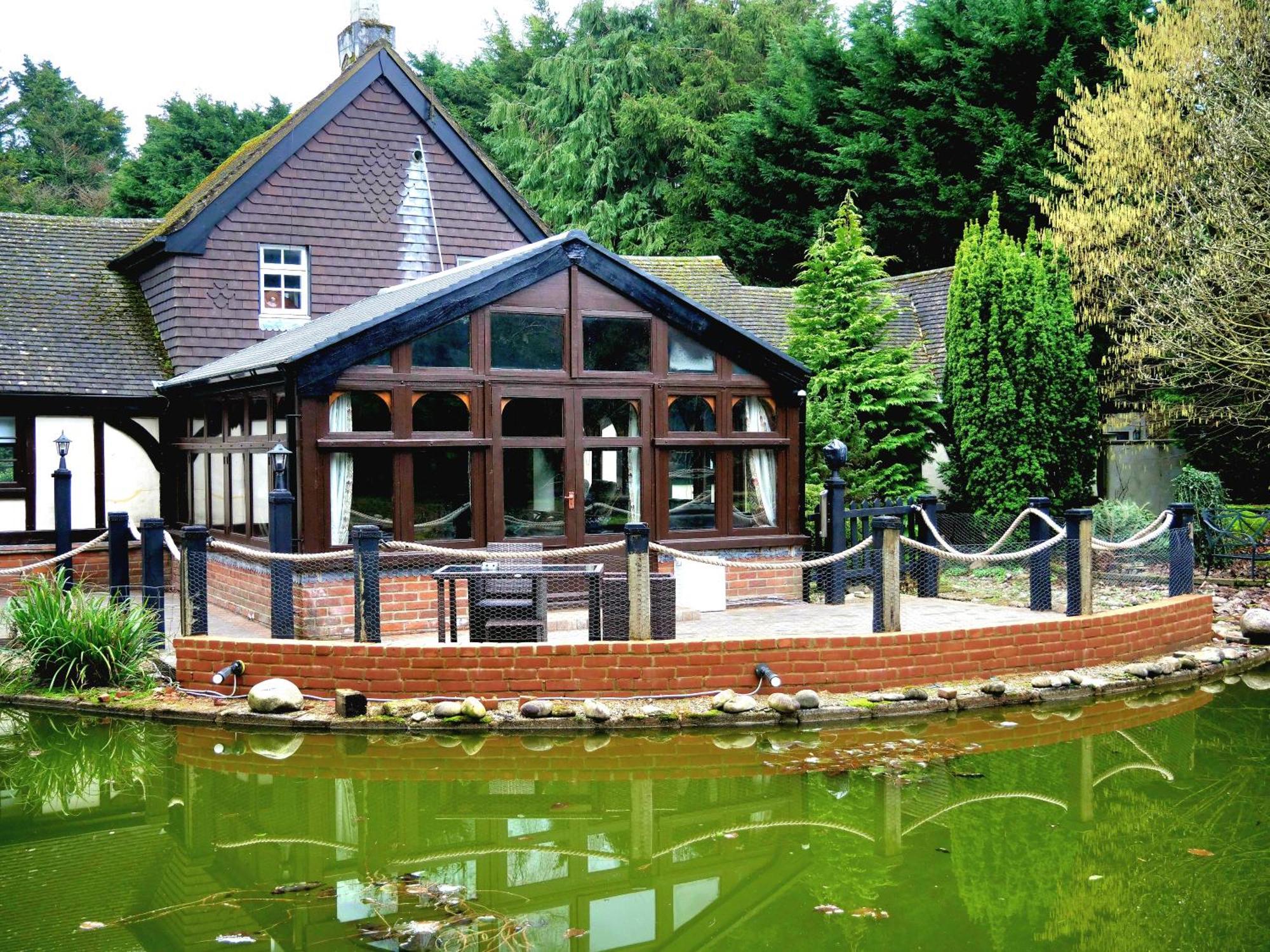 Beautiful Cottage In Brentwood Kelvedon Hatch Exteriör bild